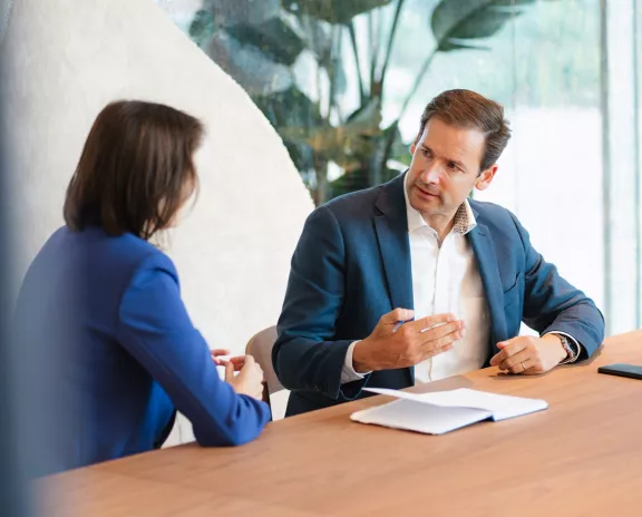 Find interim executive managers